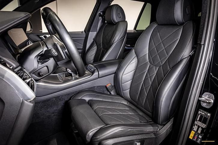 Occasion BMW X5 Executive 394 PK (289 kW) 2022 Zwart (metallic) SUV