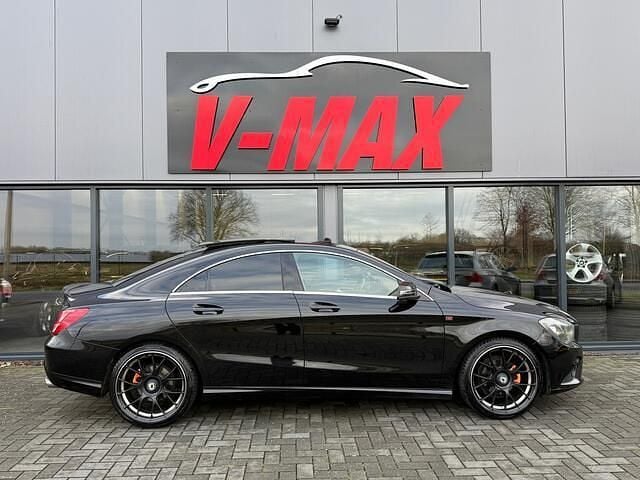 Occasion Mercedes CLA180 Prestige 123 PK (90 kW) 2013 Zwart Sedan