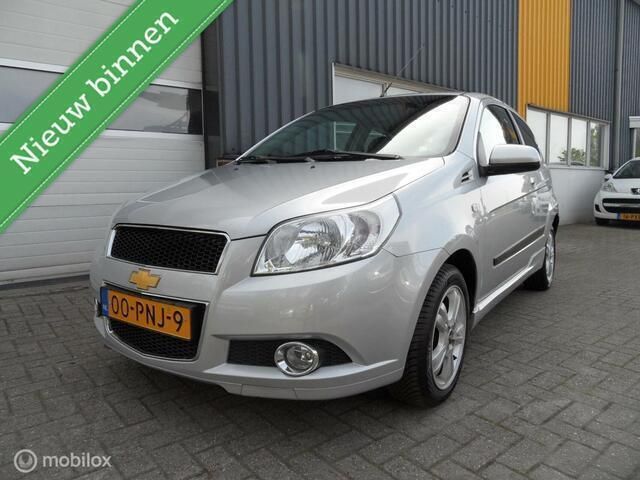 Grijs Gebruikt 2011 Chevrolet Aveo LS Hatchback | € 2.995 (Iets duurder) - Afbeelding 1/4