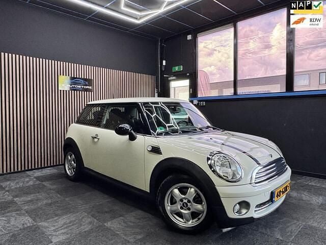 Wit Gebruikt 2008 Mini ONE Pepper Hatchback | € 3.750 (Eerlijke prijs) - Afbeelding 1/4