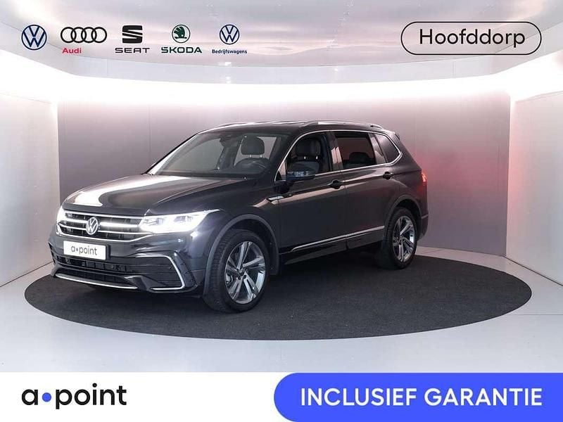 Zwart Gebruikt 2024 VW Tiguan Allspace Business SUV | € 41.949 (Goede deal) - Afbeelding 1/3