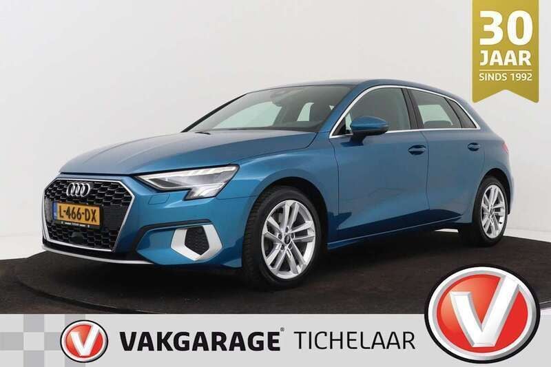 Blauw Gebruikt 2021 Audi A3 Sportback e-tron Business Sedan | € 24.399 (Goede deal) - Afbeelding 1/3