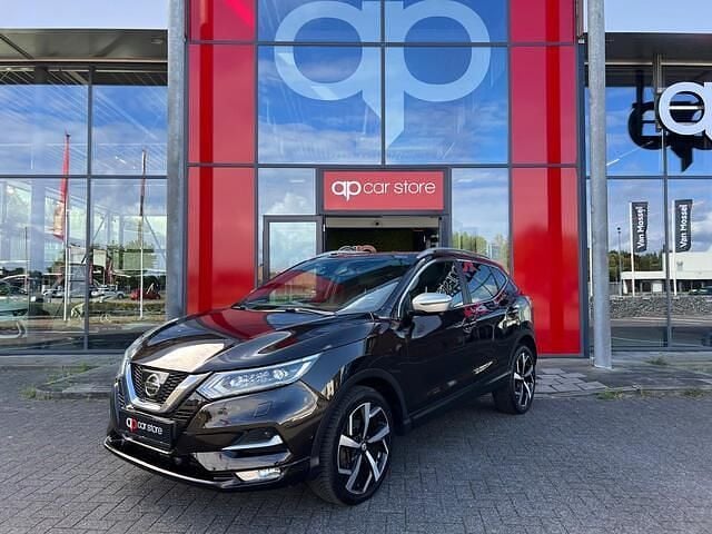 Paars Gebruikt 2018 Nissan Qashqai Tekna SUV | € 18.999 (Duur) - Afbeelding 1/4