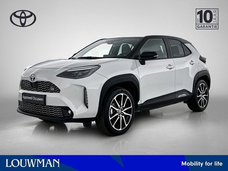 Zilver Gebruikt 2023 Toyota Yaris Cross Sport SUV | € 31.900 (Iets duurder) - Afbeelding 1/3