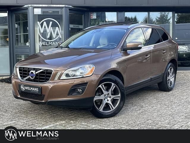 Bruin Occasion 2009 Volvo XC60 Summum SUV | € 19.950 (Duur) - Afbeelding 1/4