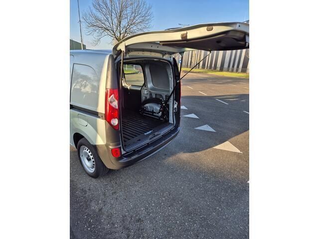 Occasion Renault Kangoo Komfort 106 PK (77 kW) 2013 Zilver MPV