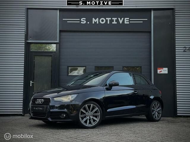 Zwart Gebruikt 2010 Audi A1 Ambition Hatchback | € 6.495 (Eerlijke prijs) - Afbeelding 1/4