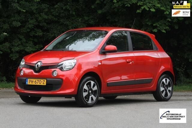 Rood Gebruikt 2017 Renault Twingo Collection Hatchback | € 7.995 (Eerlijke prijs) - Afbeelding 1/4