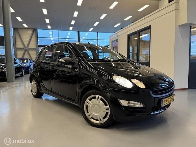 Zwart Occasion 2006 Smart ForFour Hatchback | € 950 (Eerlijke prijs) - Afbeelding 1/4