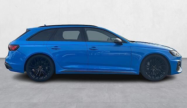 Blauw (metallic) Gebruikt 2020 Audi RS4 Sport Stationwagen | € 73.750 (Eerlijke prijs) - Afbeelding 1/4