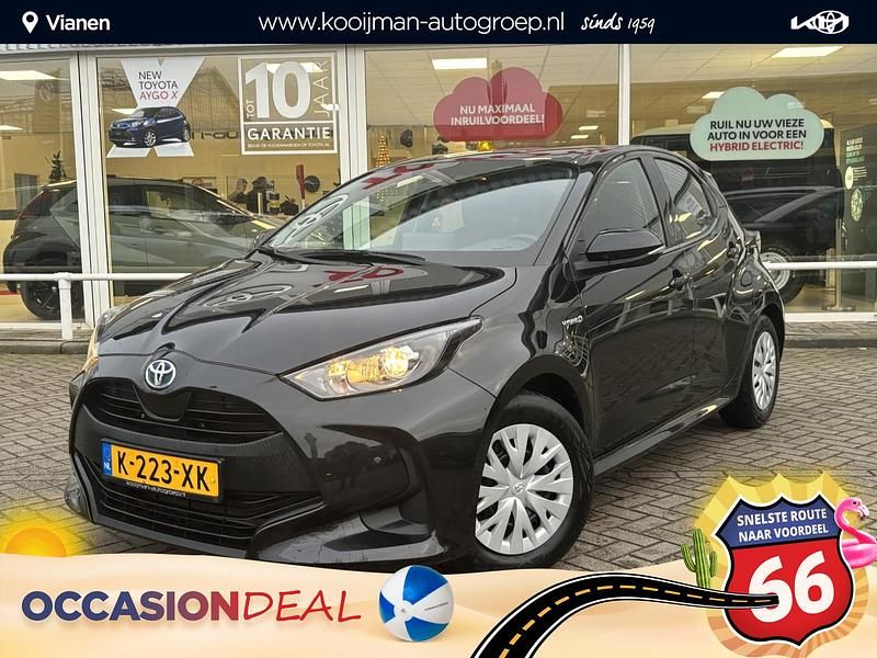 Zwart Gebruikt 2021 Toyota Yaris Hybrid Active Hatchback | € 19.950 (Eerlijke prijs) - Afbeelding 1/4