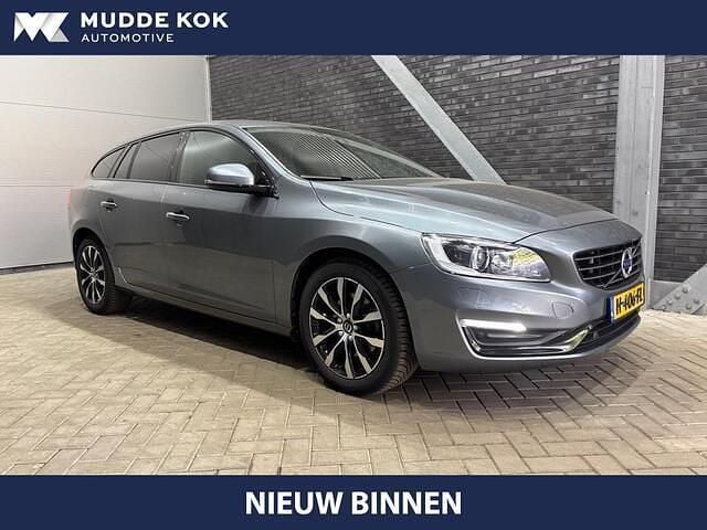 Grijs Gebruikt 2018 Volvo V60 Stationwagen | € 18.800 (Goede deal) - Afbeelding 1/4