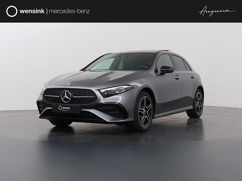 Grijs Nieuw 2025 Mercedes A250 Business Hatchback | € 43.104 (Goede deal) - Afbeelding 1/4