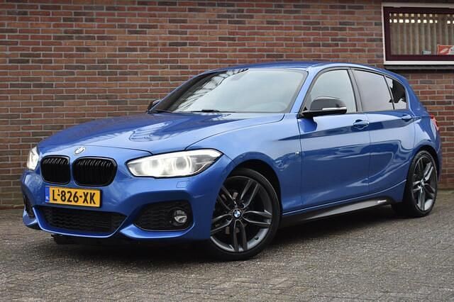 Blauw Occasion 2015 BMW 118 M Sport Hatchback | € 12.949 (Eerlijke prijs) - Afbeelding 1/4