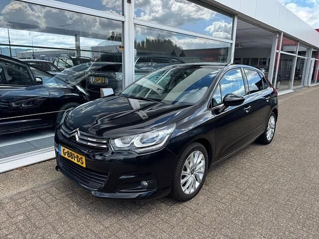 Zwart Gebruikt 2018 Citroën C4 Feel Hatchback | € 6.999 (Goede deal) - Afbeelding 1/4