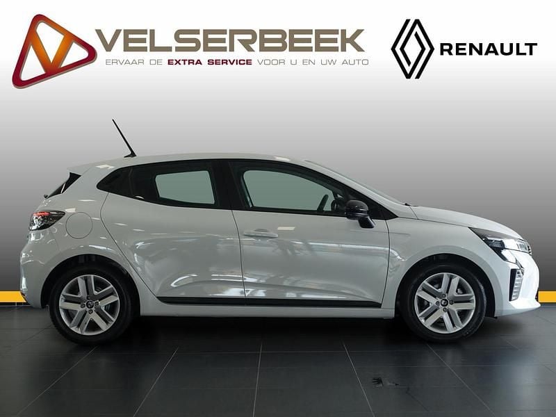 Occasion Renault Clio V Evolution 143 PK (105 kW) 2024 Blanc glacier 369 Hatchback