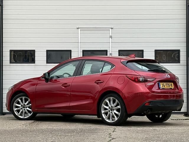 Occasion Mazda 3 120 PK (88 kW) 2016 Rood (metallic) Hatchback