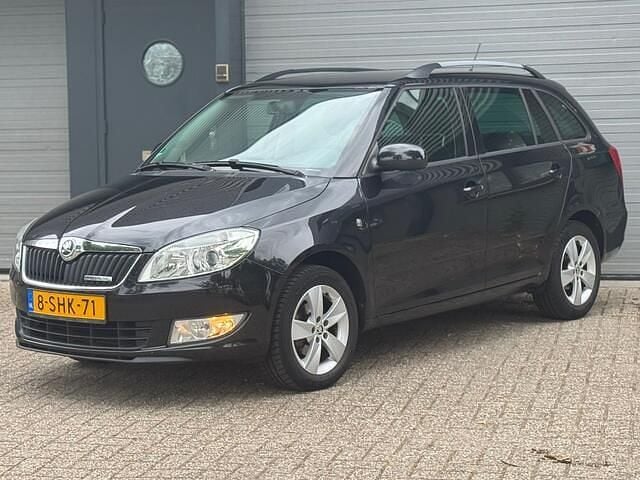 Zwart Gebruikt 2013 Skoda Fabia GreenLine Stationwagen | € 2.750 (Eerlijke prijs) - Afbeelding 1/4
