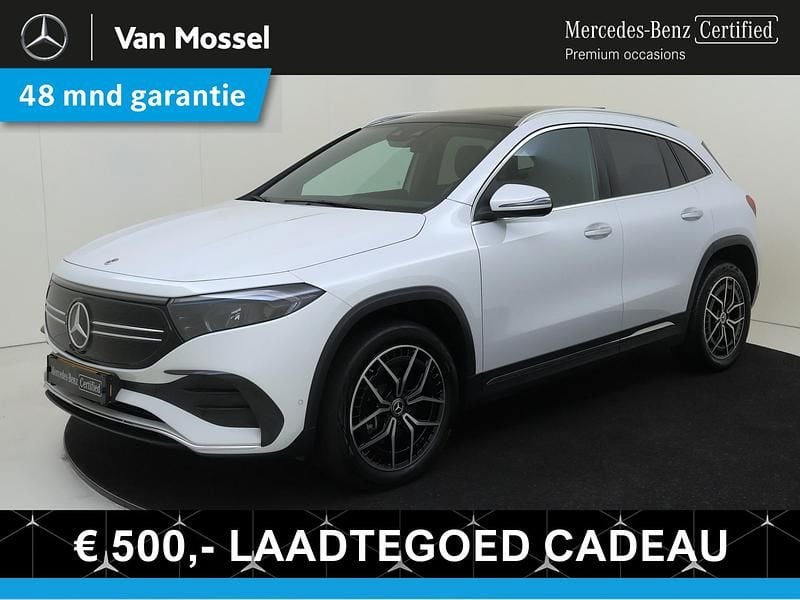 Wit Gebruikt 2023 Mercedes EQA250 AMG line SUV | € 38.945 (Eerlijke prijs) - Afbeelding 1/4