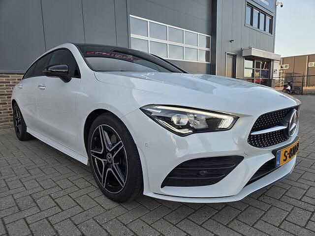 Occasion Mercedes CLA200 AMG line 165 PK (121 kW) 2023 Wit Stationwagen