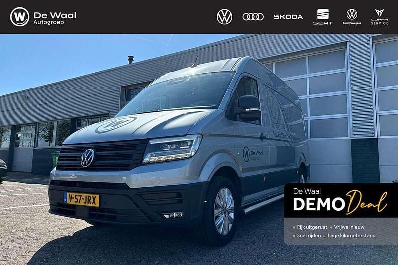 Oyster silver metallic Gebruikt 2024 VW Crafter Exclusive Van | € 37.900 (Eerlijke prijs) - Afbeelding 1/4