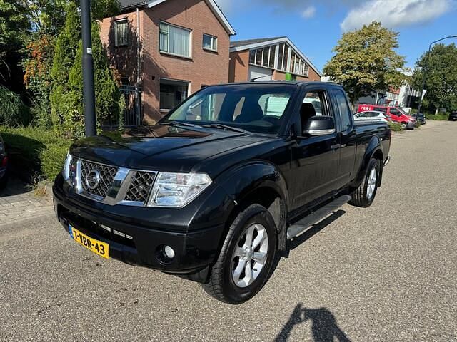 Zwart Gebruikt 2009 Nissan Navara SE Pickup | € 6.700 - Afbeelding 1/4