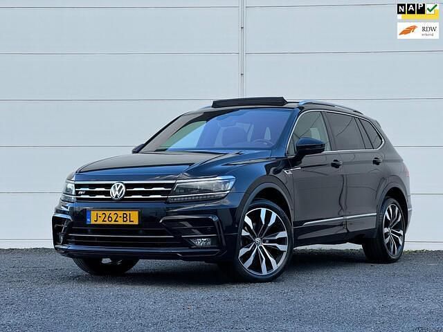 Zwart Occasion 2020 VW Tiguan Allspace Highline SUV | € 31.895 (Eerlijke prijs) - Afbeelding 1/4