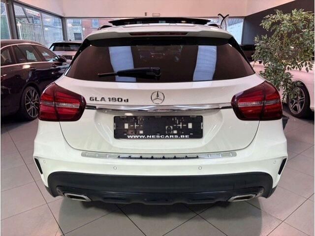 Occasion Mercedes GLA180 AMG 109 PK (80 kW) 2018 Wit SUV