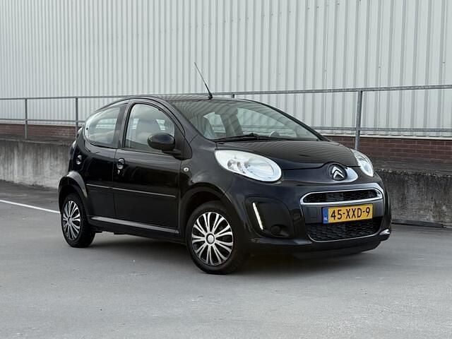 Zwart Gebruikt 2012 Citroën C1 Hatchback | € 2.945 (Goede deal) - Afbeelding 1/4