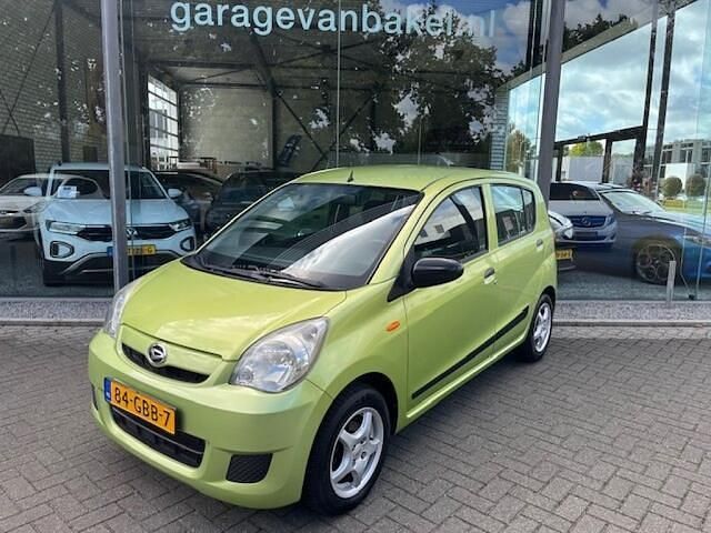 Groen Gebruikt 2008 Daihatsu Cuore Hatchback | € 4.150 (Duur) - Afbeelding 1/4