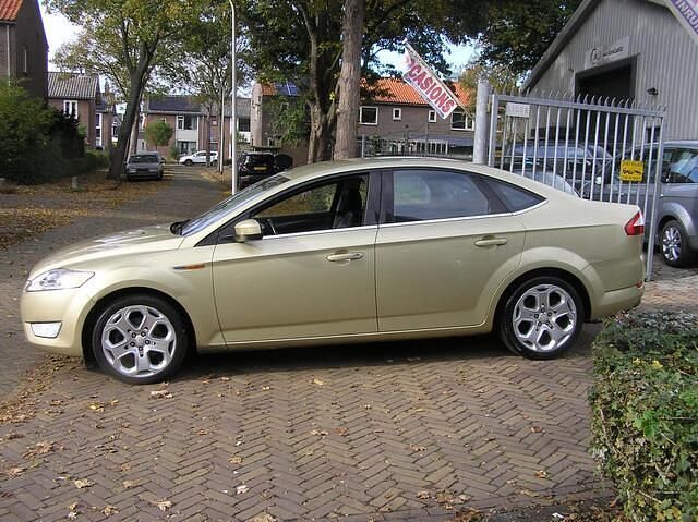 Occasion Ford Mondeo Titanium 146 PK (107 kW) 2008 Beige Sedan