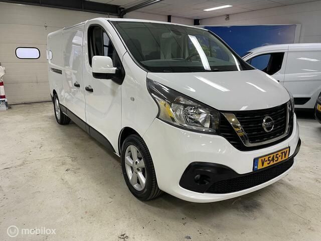 Wit Gebruikt 2018 Nissan NV300 Van | € 12.500 (Iets duurder) - Afbeelding 1/4