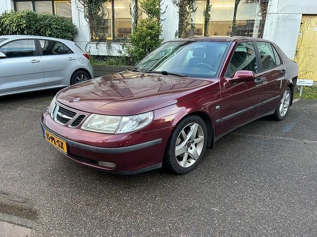 Rood Gebruikt 2004 Saab 9-5 Linear Sedan | € 895 (Super prijs) - Afbeelding 1/4