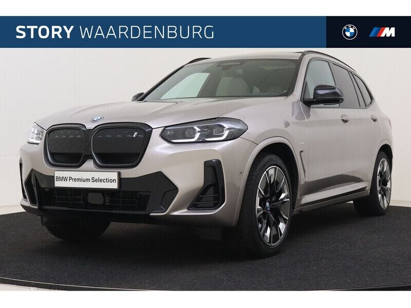 Kaschmirsilber Gebruikt 2024 BMW iX3 Executive SUV | € 51.495 (Eerlijke prijs) - Afbeelding 1/4