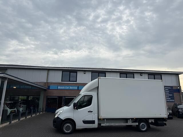Wit Gebruikt 2017 Opel Movano Van | € 8.950 (Eerlijke prijs) - Afbeelding 1/4