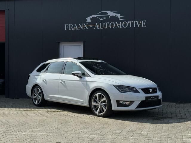 Wit Gebruikt 2017 Seat Leon ST CONNECT Stationwagen | € 17.495 (Iets duurder) - Afbeelding 1/4