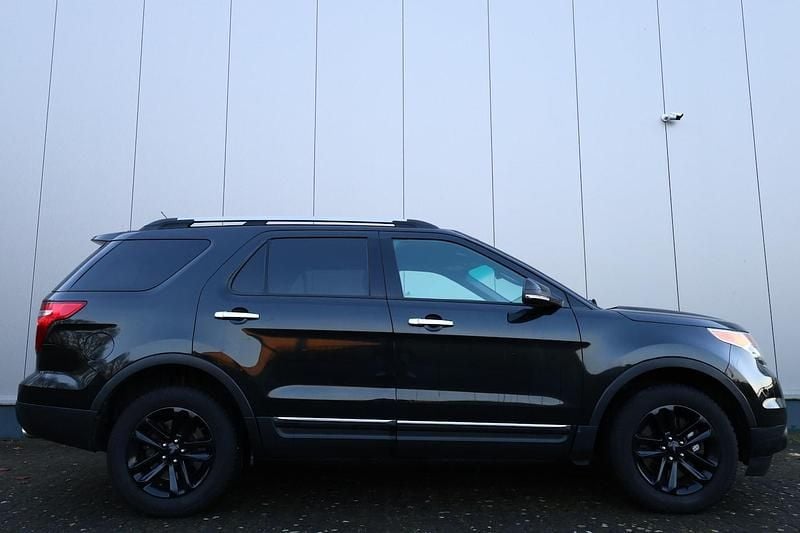 Zwart Occasion 2015 Ford Explorer Limited SUV | € 16.990 - Afbeelding 1/4
