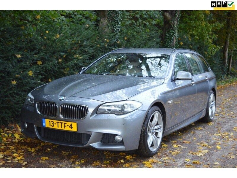 Grijs Gebruikt 2012 BMW 523 Executive Stationwagen | € 14.995 (Iets duurder) - Afbeelding 1/4