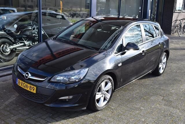 Occasion Opel Astra Business 140 PK (102 kW) 2014 Zwart Hatchback