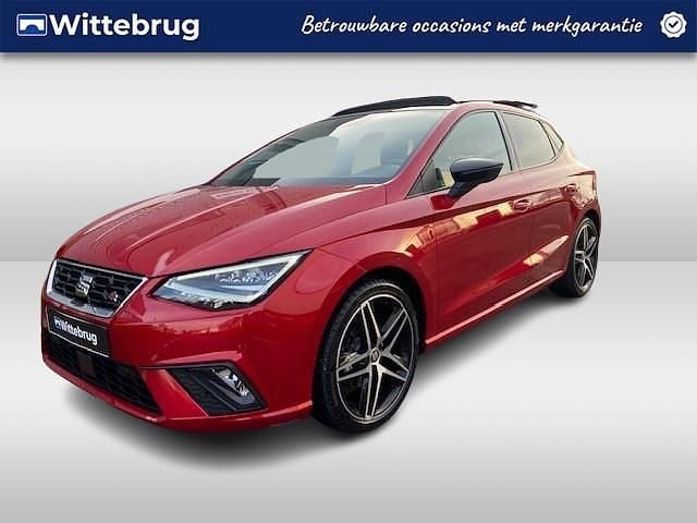 Rood Occasion 2026 Seat Ibiza FR Hatchback | € 21.950 (Goede deal) - Afbeelding 1/3