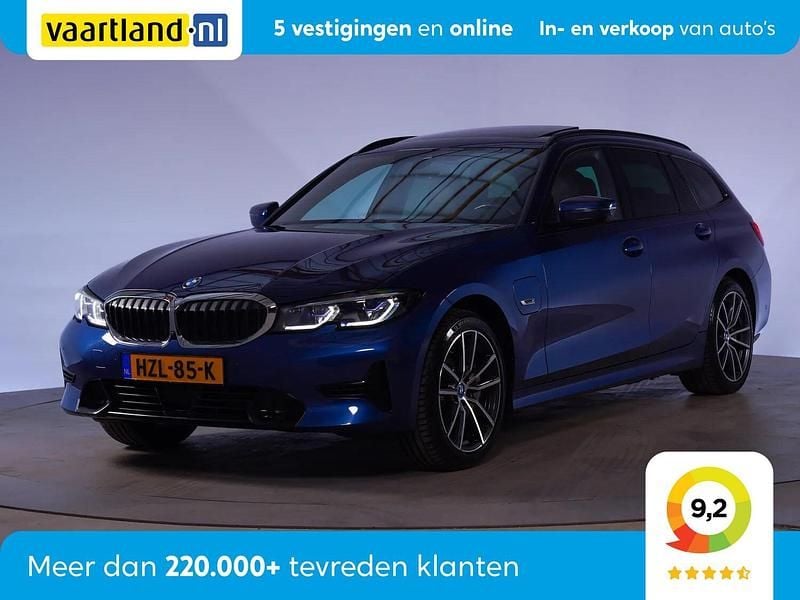 Blauw Gebruikt 2022 BMW 330 Executive Stationwagen | € 27.445 (Super prijs) - Afbeelding 1/3