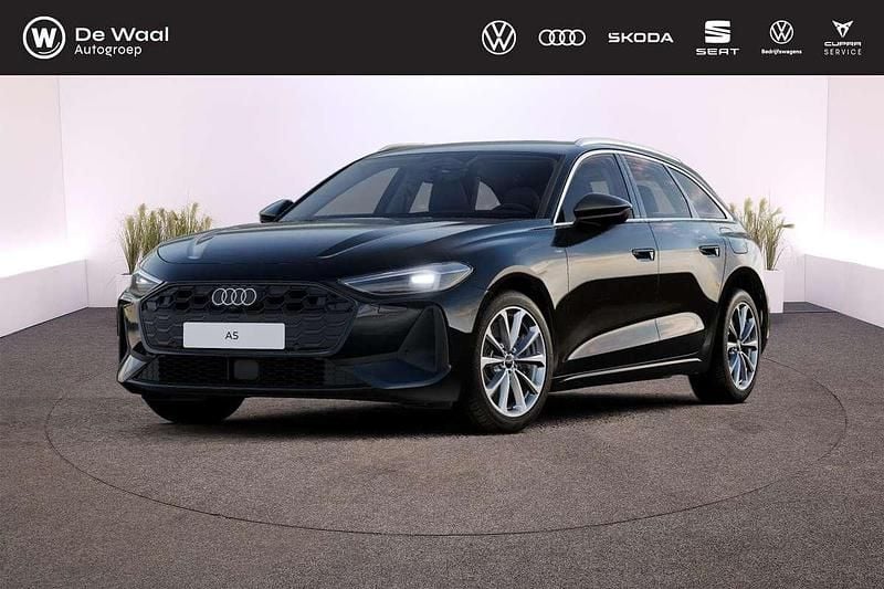 Zwart Nieuw 2025 Audi A5 Proline Coupé | € 61.495 (Super prijs) - Afbeelding 1/4