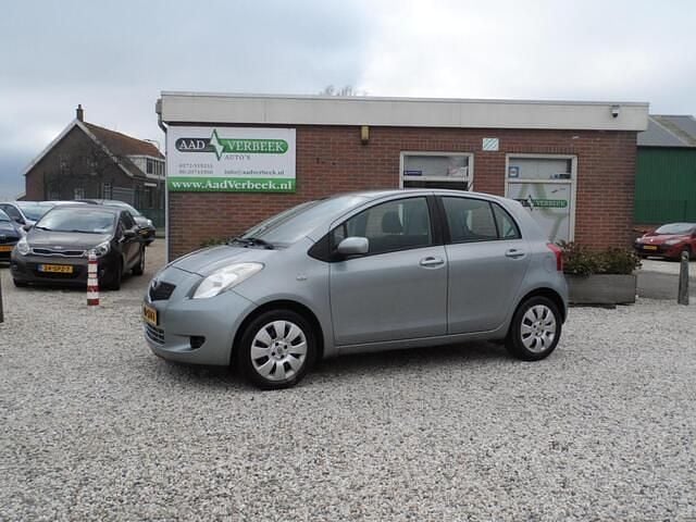 Occasion Toyota Yaris Sol 87 PK (63 kW) 2006 Grijs Hatchback