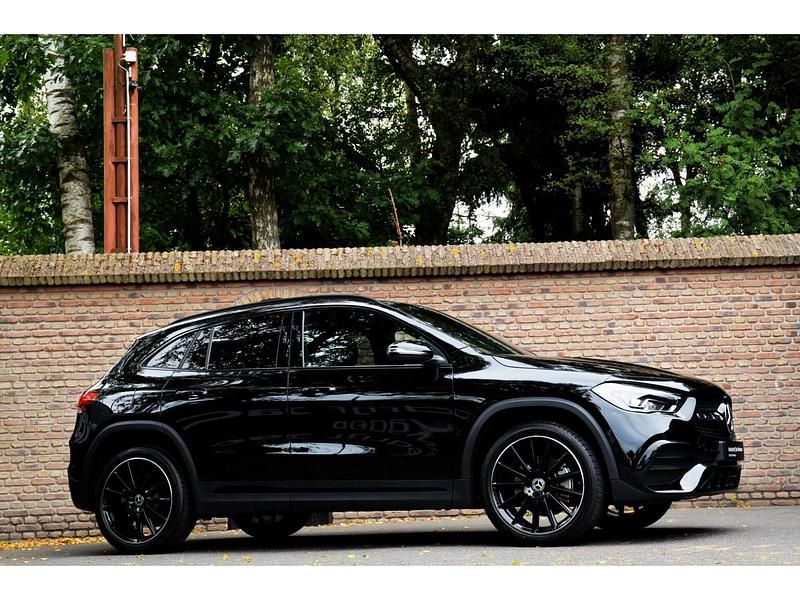Occasion Mercedes GLA250 AMG line 218 PK (160 kW) 2023 Zwart SUV