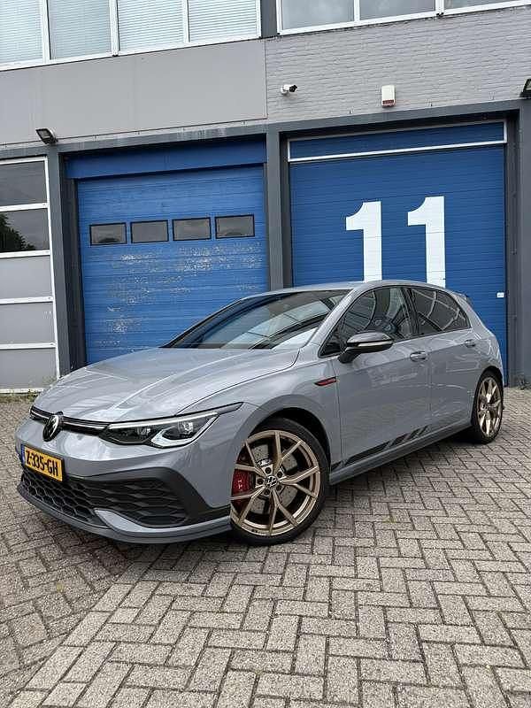 Gebruikt 2022 VW Golf VIII GTI Sedan | € 35.999 (Goede deal) - Afbeelding 1/4
