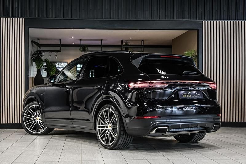 Occasion Porsche Cayenne 461 PK (339 kW) 2020 Zwart metallic SUV