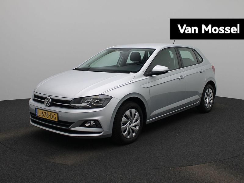 Grijs Gebruikt 2021 VW Polo Comfortline Hatchback | € 15.900 (Goede deal) - Afbeelding 1/4