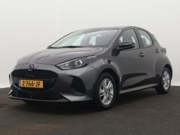 Grijs metallic Gebruikt 2024 Mazda 2 Center-Line Hatchback | € 24.695 (Eerlijke prijs) - Afbeelding 1/3