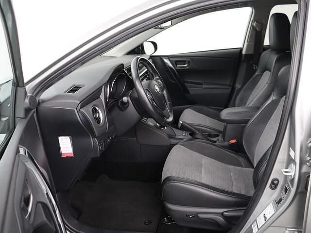 Occasion Toyota Auris Executive 136 PK (100 kW) 2018 Grijs Hatchback