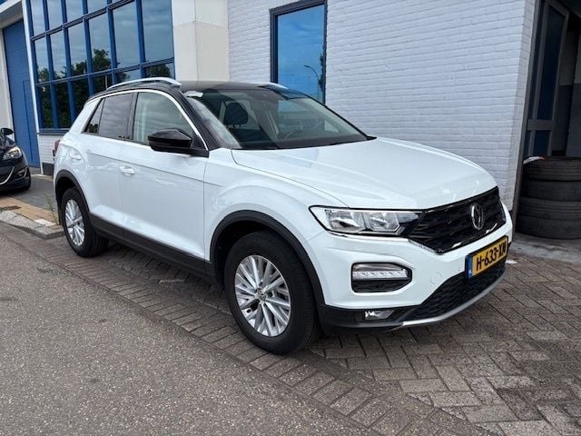 Wit Gebruikt 2020 VW T-Roc Business SUV | € 21.250 (Goede deal) - Afbeelding 1/4